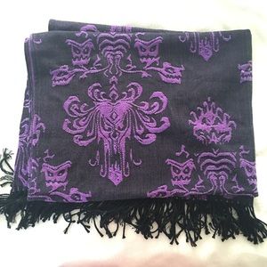 NWOT Disney Park Haunted Mansion throw blanket